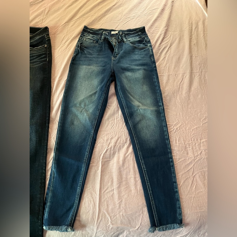 One buckle Jean boot cut size 25 , and 2 kancun jeans size 27